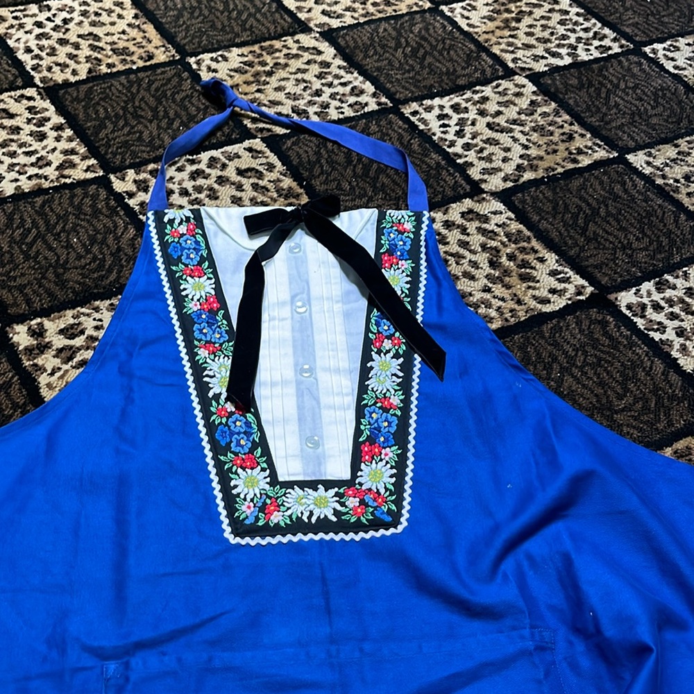 Beautiful apron! Brought straight back from Switzerland